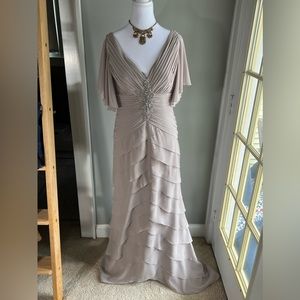 Jovani size 4 Taupe mother of the bride dress, never worn.